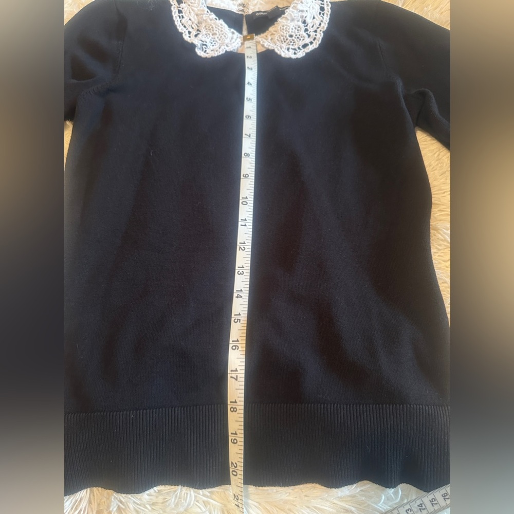 CABLE $ GAUGE Sweater with Lace Collar - Picture 10 of 10
